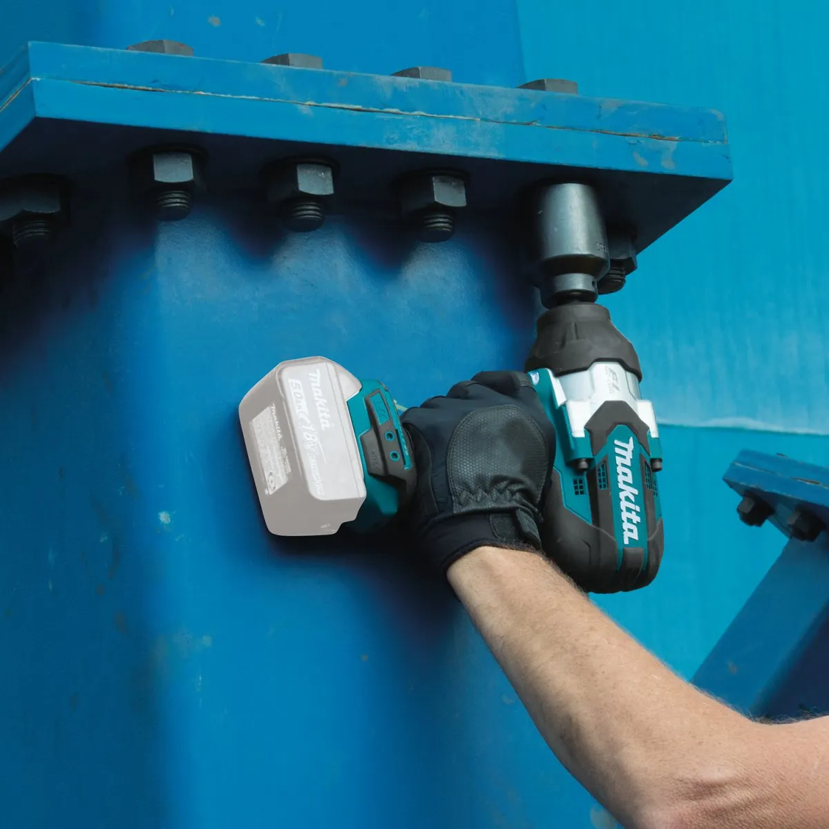 18V LXT® Lithium‑Ion Brushless Cordless High‑Torque 1/2" Sq. Drive Utility Impact Wrench